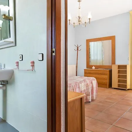 Villa Sleeps 8